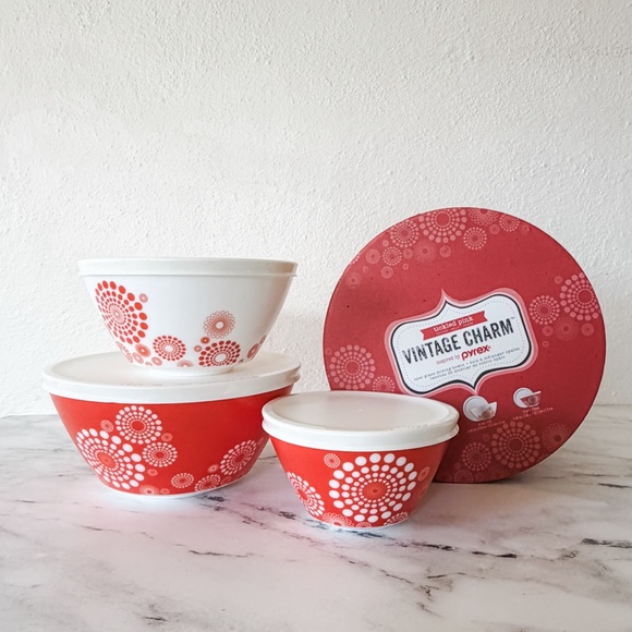 Pyrex Inspired Vintage Charm Tickled Pink Red Bowl Set - 3pc with Lids